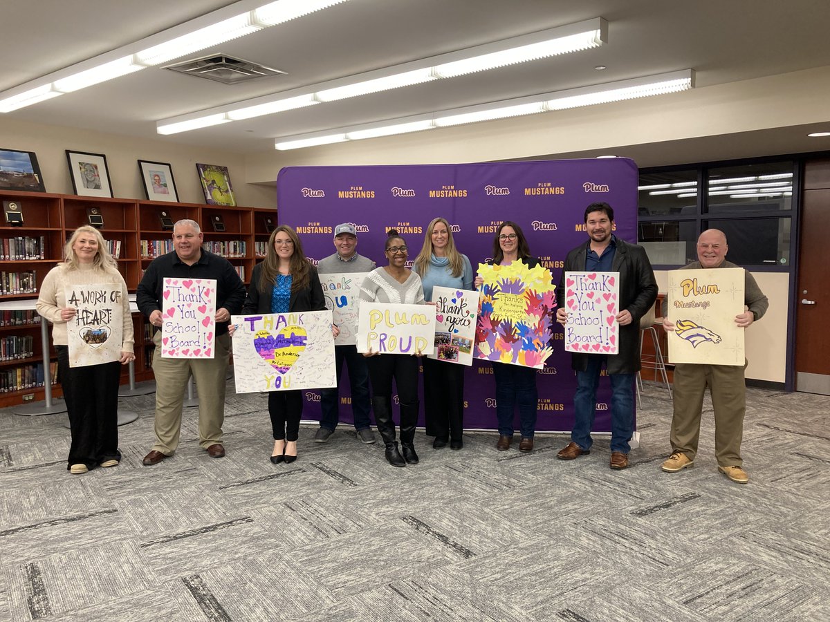 In recognition of January being National School Board appreciation month, our nine School Board members received thank you gifts from our district students! 🍎