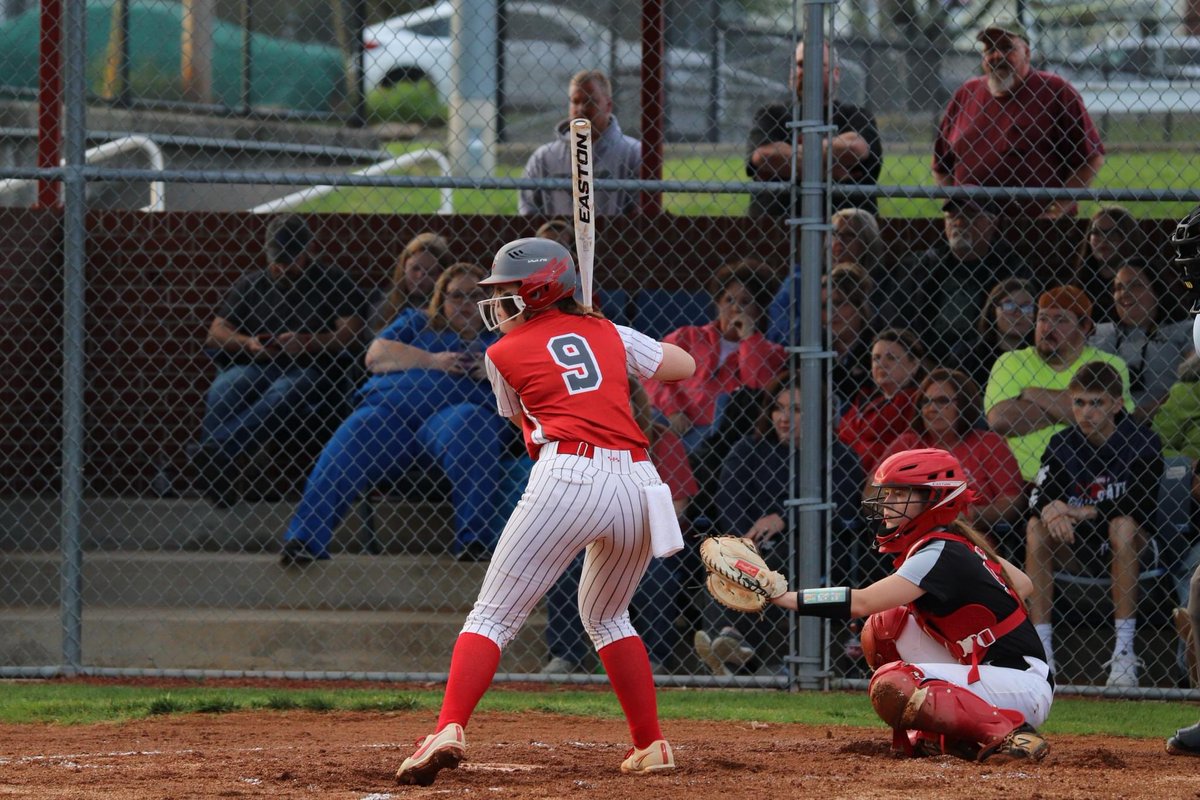 a_sanders09's tweet photo. Countdown to Feb. 15th is on⚪️🔴🥎
Ready to get back on the field with this amazing team!! #playforleah #playforeli https://t.co/ZRAZB1O14P