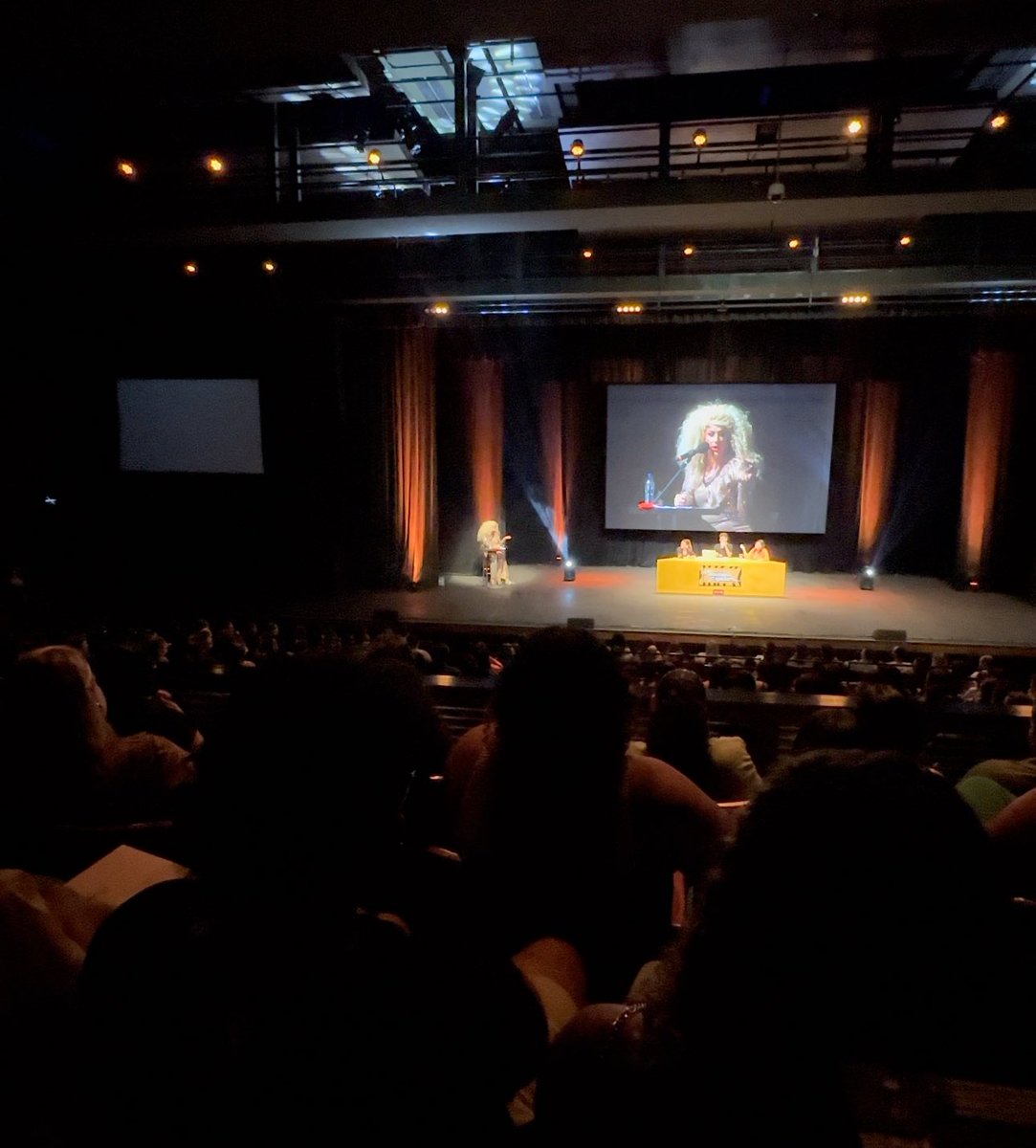 E assim a pequena empresa vai ganhando outros cenários. Sejam fortes e não desanimem, pois o trabalho de vocês será recompensado. 2 CRÔNICAS 15:7