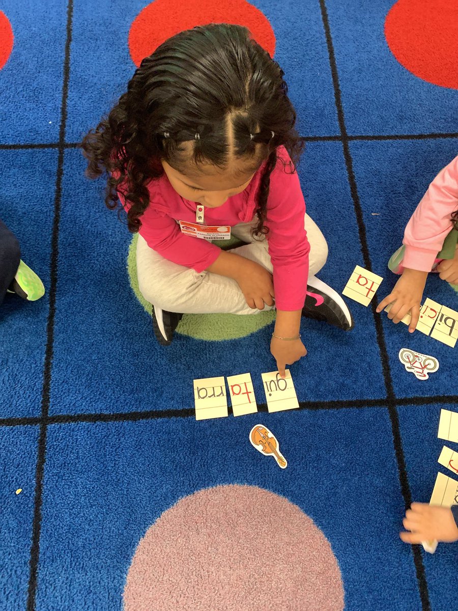 Elizabeth Gonzalez tweet media