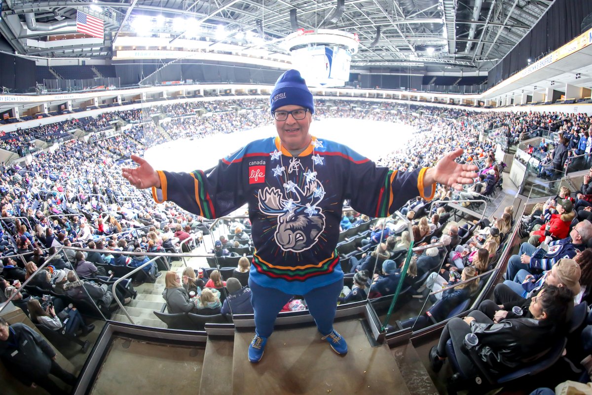 NHLJets's tweet photo. Bringing the energy, all season long 🕺

Happy Birthday to our very own Winnipeg icon, Dancing Gabe! 🥳 https://t.co/TleQiTSeLy