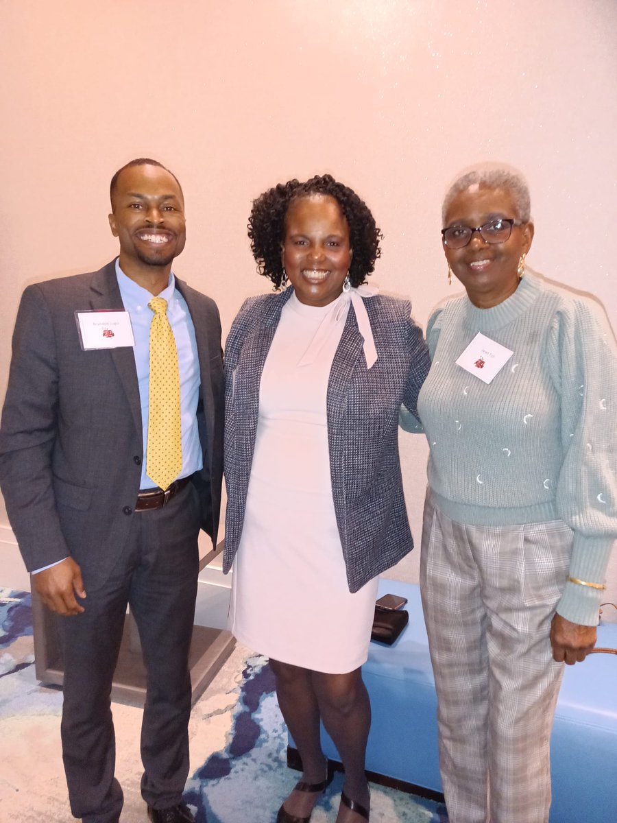 dspringses's tweet photo. Our fabulous Teacher of the Year - Ms. Martin - being honored at the Teacher of the Year Banquet!  @vbschools @VBPreK @VBTitleI @B4wdfocused @kjdrosinos @donrobertson20 https://t.co/BsNMKnCYLu