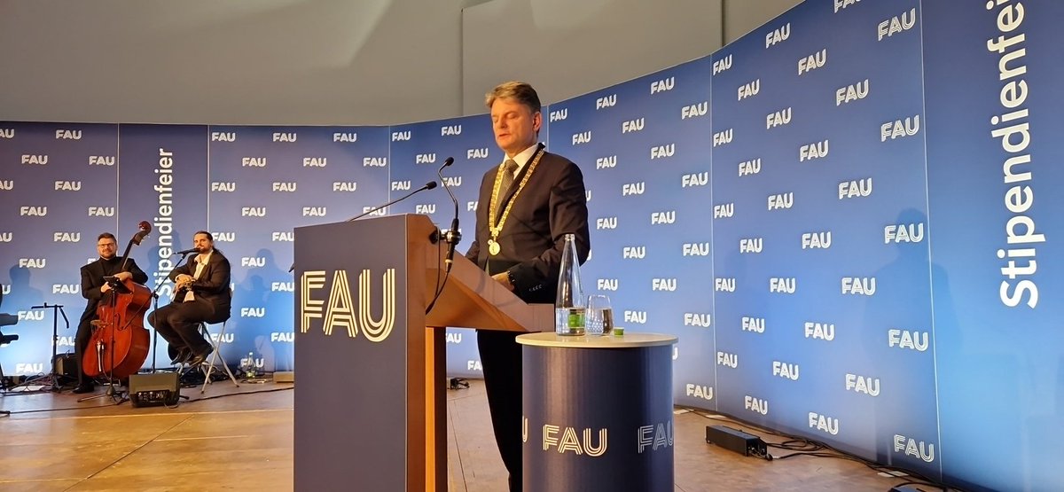 UniFAU's tweet photo. #FAUproud Heute findet die Stipendienfeier des #Deutschlandstipendium an der #FAU im Germanisches Nationalmuseum #Nürnberg statt, um die Stipendiat:innen und Förder:innen zu ehren. #FAUfamily #FAUspirit https://t.co/5Toh1EHXSv