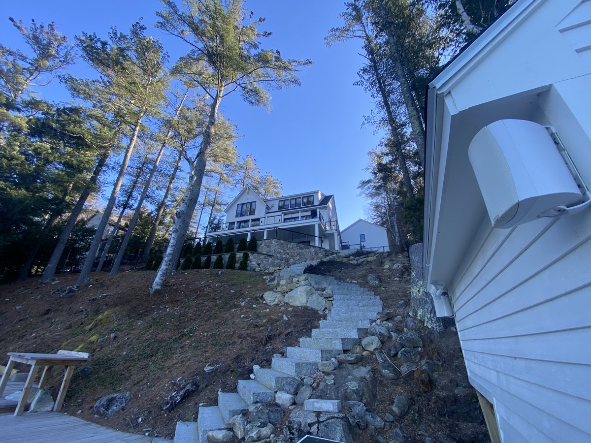 cinemaesque's tweet photo. Outdoor Speakers and Outdoor Access Point in Alton, NH. Waterfront home in Alton, NH. Call Cinemaesque for custom home theater in NH. 603-387-7691 https://t.co/tn43RyNiG6