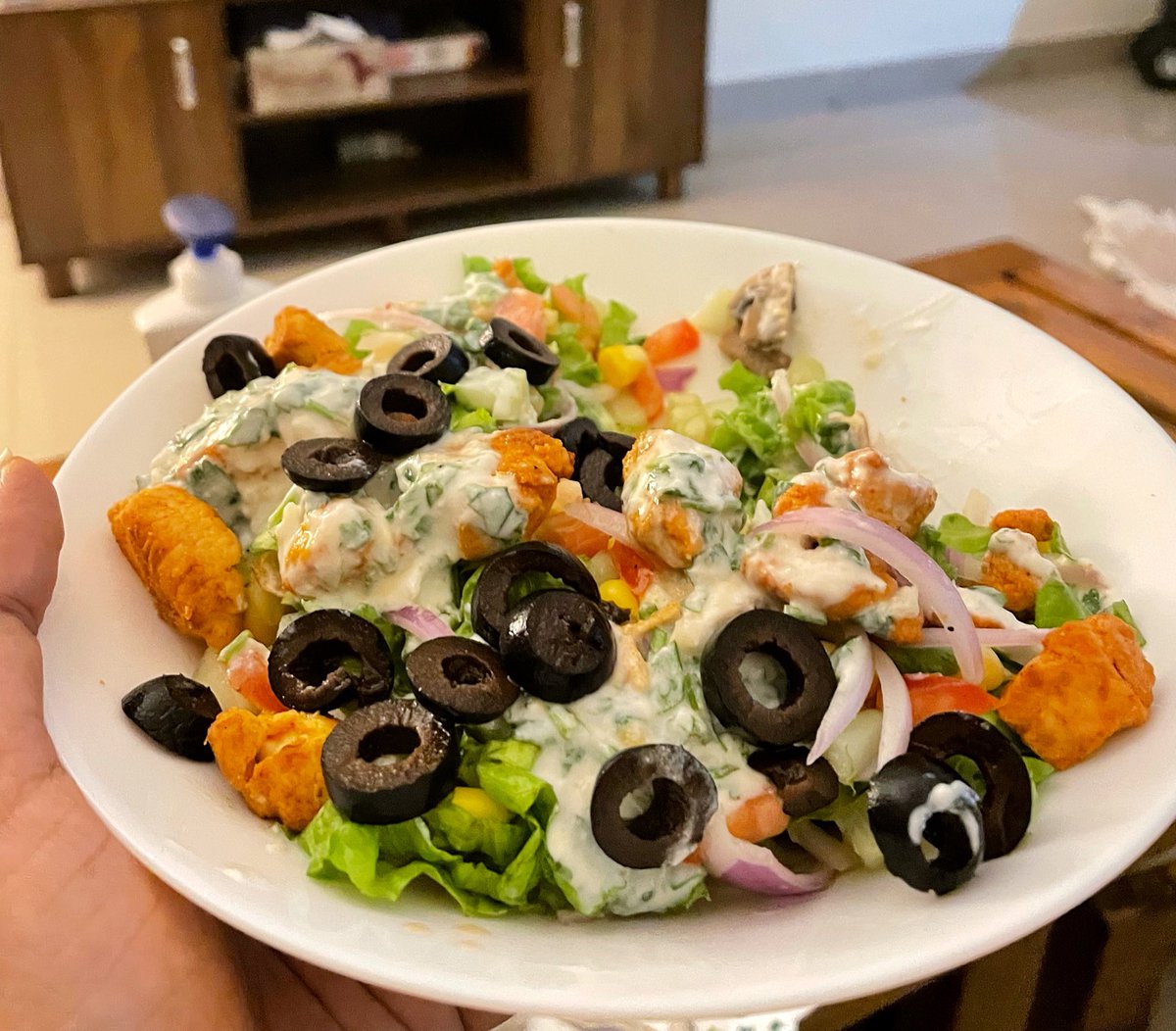 pragyagulatee's tweet photo. @spadjay I have so many recipes with air fryer . This is a zero oil tandoori chicken salad 🥗. Better than any other chicken salads! 🤌 https://t.co/x0Uto7dLBV