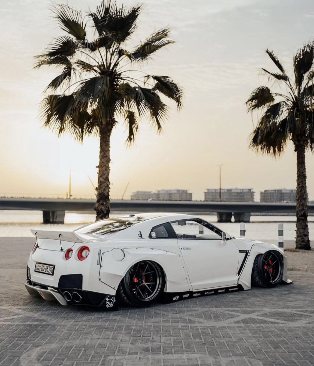 TunerScene's tweet photo. Laid out GTR 💯 https://t.co/jSv32QgdEb