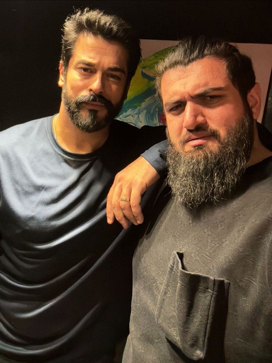 جديد النجم بوراك اوزجيفيت برفقة شامل

#BurakÖzçivit
#KuruluşOsman