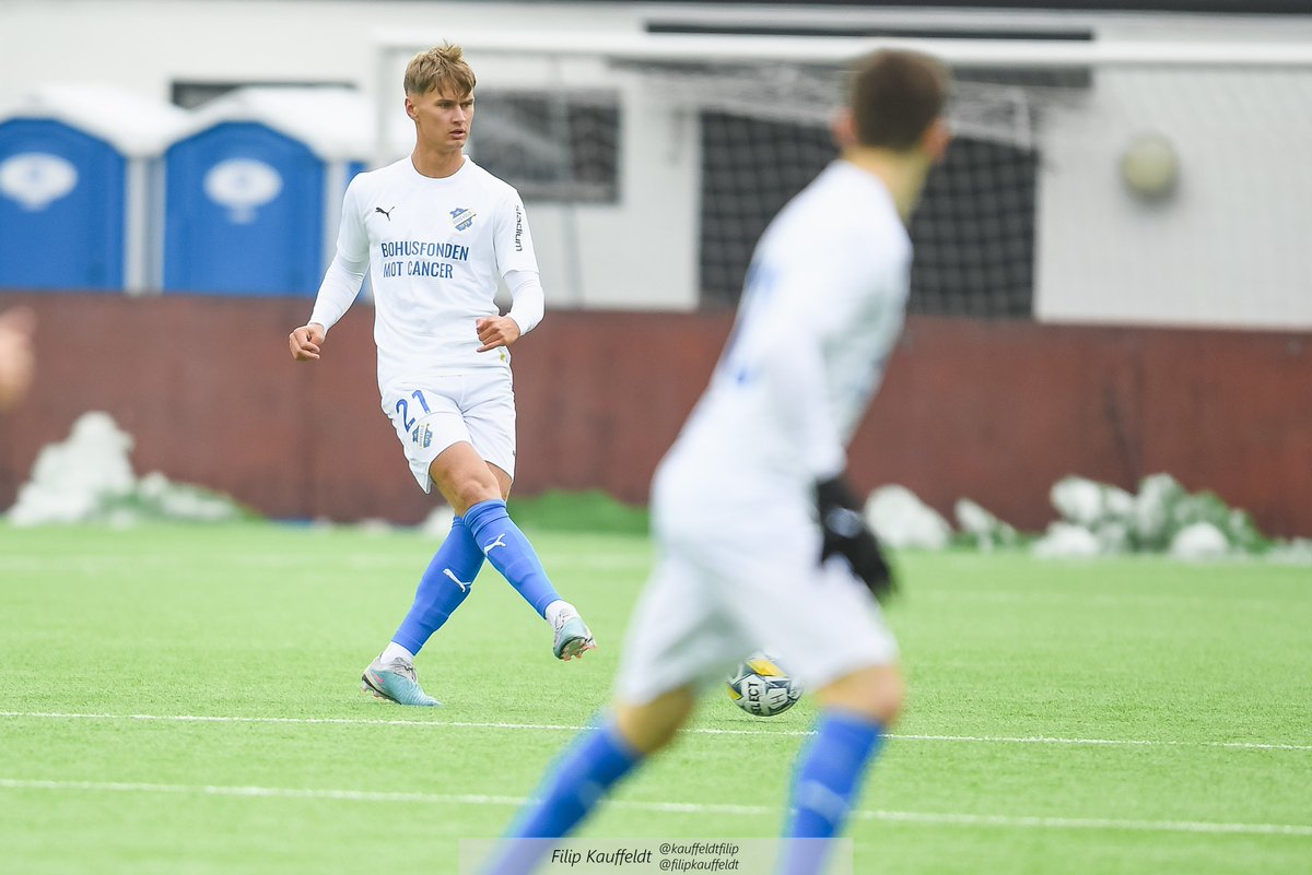 Hur snygga är inte årets försäsongströjor? Auktioneras som vanligt ut på Tradera efter träningsmatcherna.
#uppåtframåt #oddevold
Foto @kauffeldtfilip