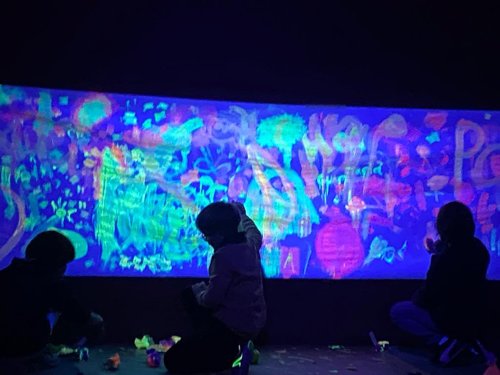 aula_teatre's tweet image. CREATIVE WEEK 2024 
Taller Creatiu de Llum amb infants. Gràcies al @LaPaneraLleida  per facilitar part del material del taller. #Llum #Teatre @paerialleida @educaciolleida 
mailchi.mp/auladeteatre/c…