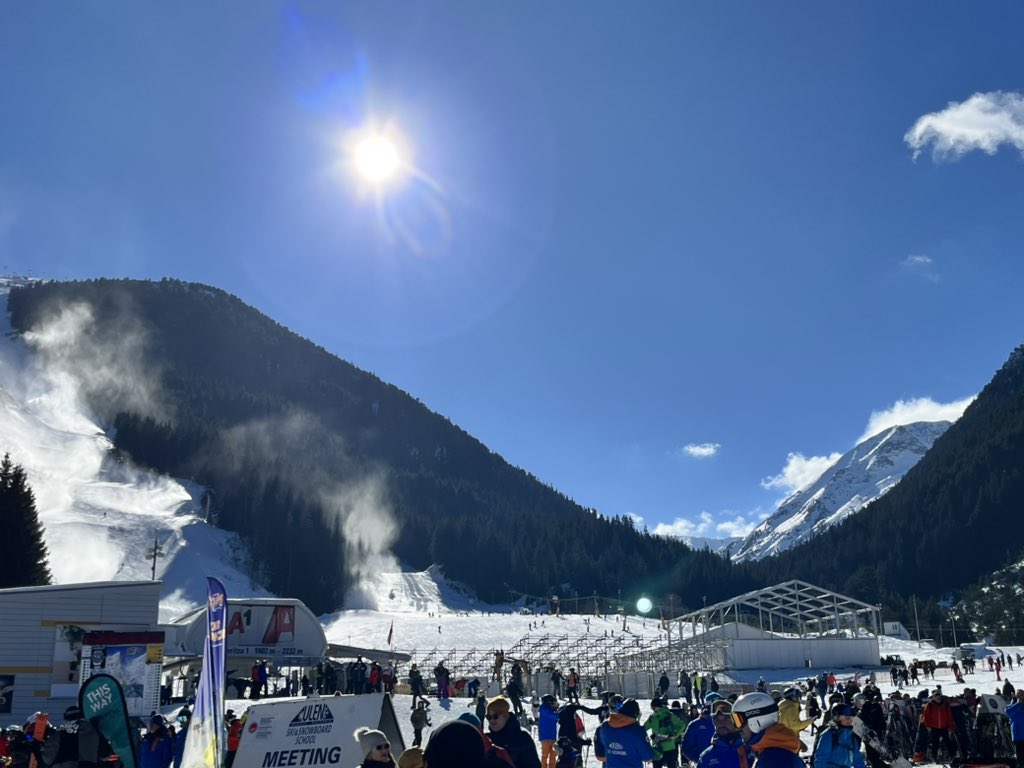talkingthepiste's tweet photo. A fantastic day on the slopes#loveBansko #Bansko #Banskoski https://t.co/tQpRkgLqDT