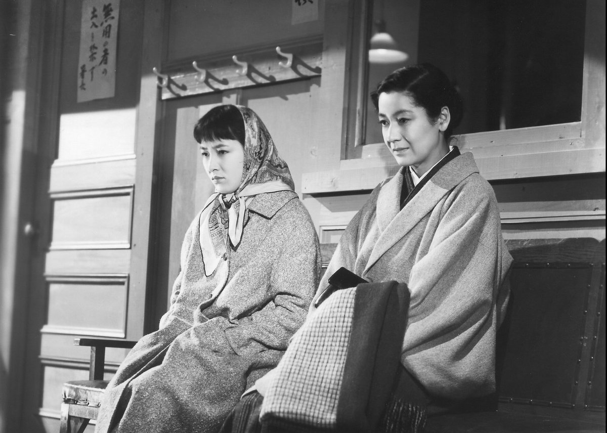 js_film_nyc's tweet photo. In the thick of the industrial hums and billowing smokestacks, Yasujiro Ozu’s TOKYO TWILIGHT is one of his unequivocal masterpieces, a devastating postwar drama illuminated against the fading light of day. Screening in a rare 35mm presentation on 2/17: https://t.co/AZ7SMAX4Ah https://t.co/VSSJO1sK4R
