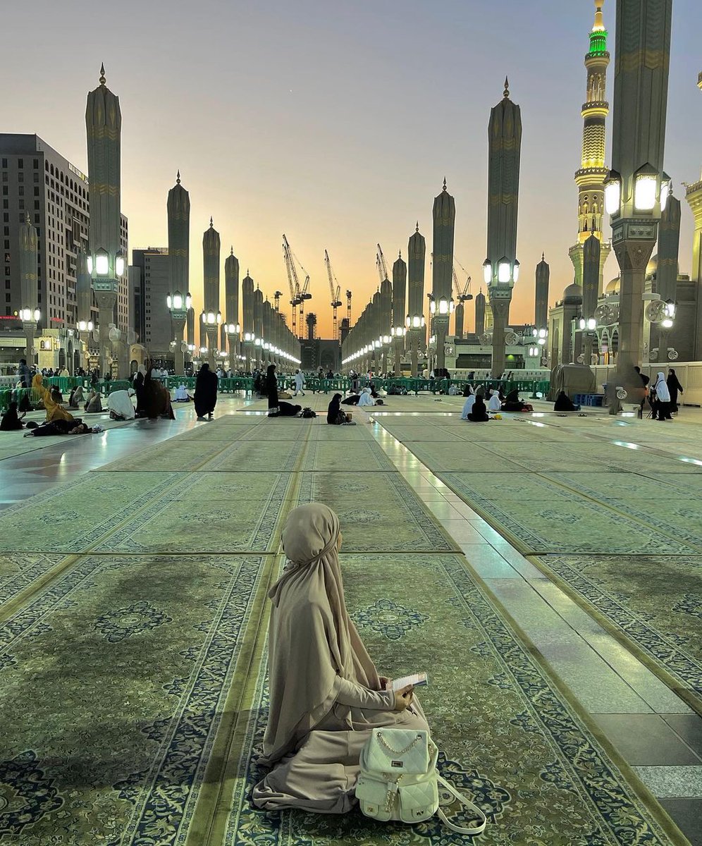 رب إني لما أنزلت إلي من خير فقير

[Rabbi innī limā anzalta ilayya min khayrin faqīr]

My Lord! I am indeed needy of whatever good You may send to me