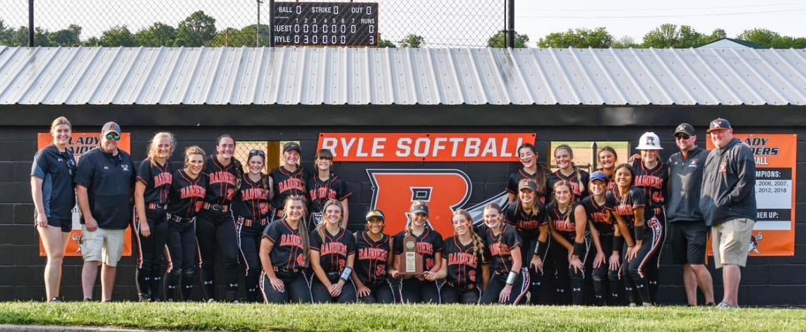 🥎 TRYOUTS 🗓️

2/12: 3-5 gym/field
2/13: 3-5 field or 5-7 gym
2/14: 3-5 gym/field
2/15: 3-4 gym/field cuts 4-5
2/16: Player/coach meeting 3-5

Open for 7-12th grade. Physicals  MUST be in Big Teams PRIOR to tryouts. Come 🥎 ready: Gear, water, attire, &amp; great attitude! #oneteam