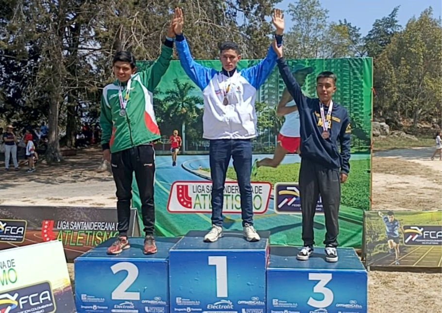 Dylan Joel Carrasco, atleta apoyado por el #IMRDChía, debutando en la categoría Sub 20, se impuso con un tiempo de 29:43 del Campeonato Nacional de Cross Country.