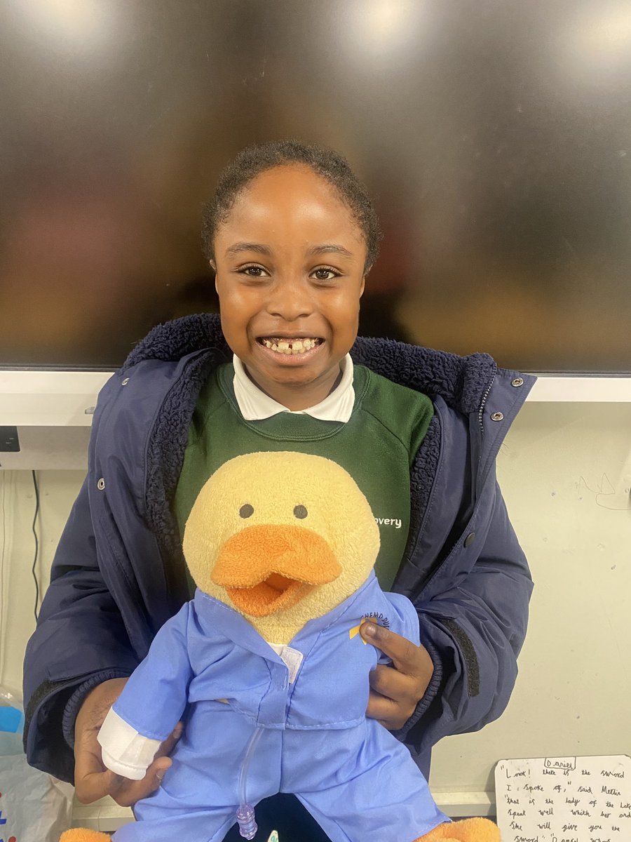 Discovery_Y4's tweet photo. Today, Buzzard 🦅 class welcomed Goldie the hospital 🏥 duck 🦆 into their classroom to give a really important talk 🗣️ alongside our superstar 💫 Pupil M 🧑🎓Thank you for sharing your story so far 💙💛 #Year4 #DPS #Year4family #Thereforeachother https://t.co/CI1CuoIJy3