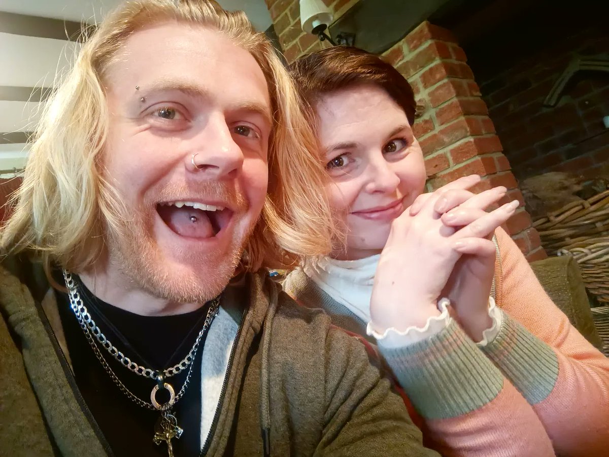 WildtexNetwork's tweet photo. Snaps from the latest shoot, only a few more left to complete the next episode! Photos Part Two. 
#badtasteshow #comedy #comedysketch #comedyshow #sketchshow #actors #actorslife #filmlife #filmlifestyle #filmcrew #onsetselfie #onsetantics #panasoniccamera #lights #directors https://t.co/OXaZYwghjc