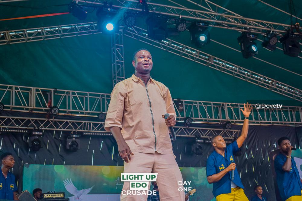 dovetv's tweet photo. An electrifying and powerful ministration by @bidemiolaoba_
#LightUpEDO
#Reach4Christ
#DoveTv
#DoveTelevision
#OHPrimeTv https://t.co/h9yvLnzVAc