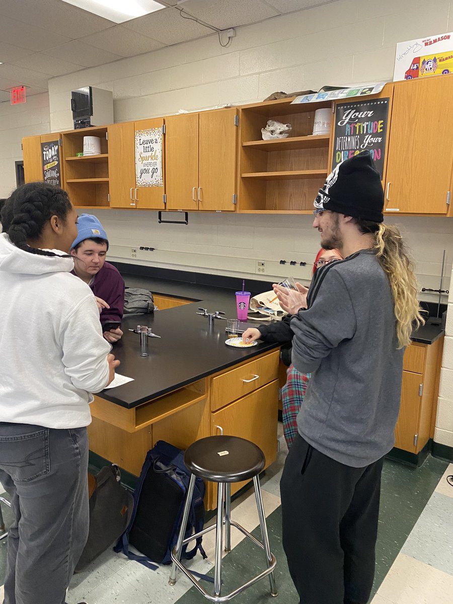 DrWatros's tweet photo. Biotech students enjoyed a Biotechnology Career Networking Mocktail Party in class today. Students shared info from projects they had completed about biotechnology careers as if they were employees in their chosen career. 
#scienceisfun #futurescientists 
@HTSD_West @WeAreHTSD https://t.co/RQZbbyxCQg