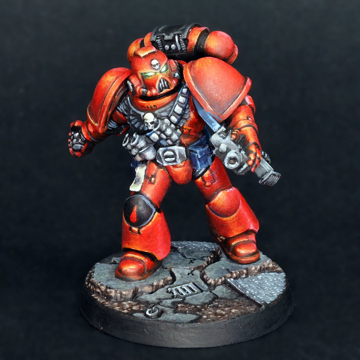 8bit_Tom's tweet photo. Brother Arteros is all painted up. https://t.co/YD2wrp3f4Z