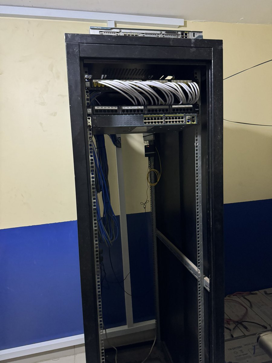 kangaritech's tweet image. 🌐 Exciting news! Kangari Tech has just completed a stellar LAN network project for another happy customer. 💻🔗 Kudos to the team for their dedication to excellence! 🚀 #KangariTech #NetworkingWins #TechInnovation