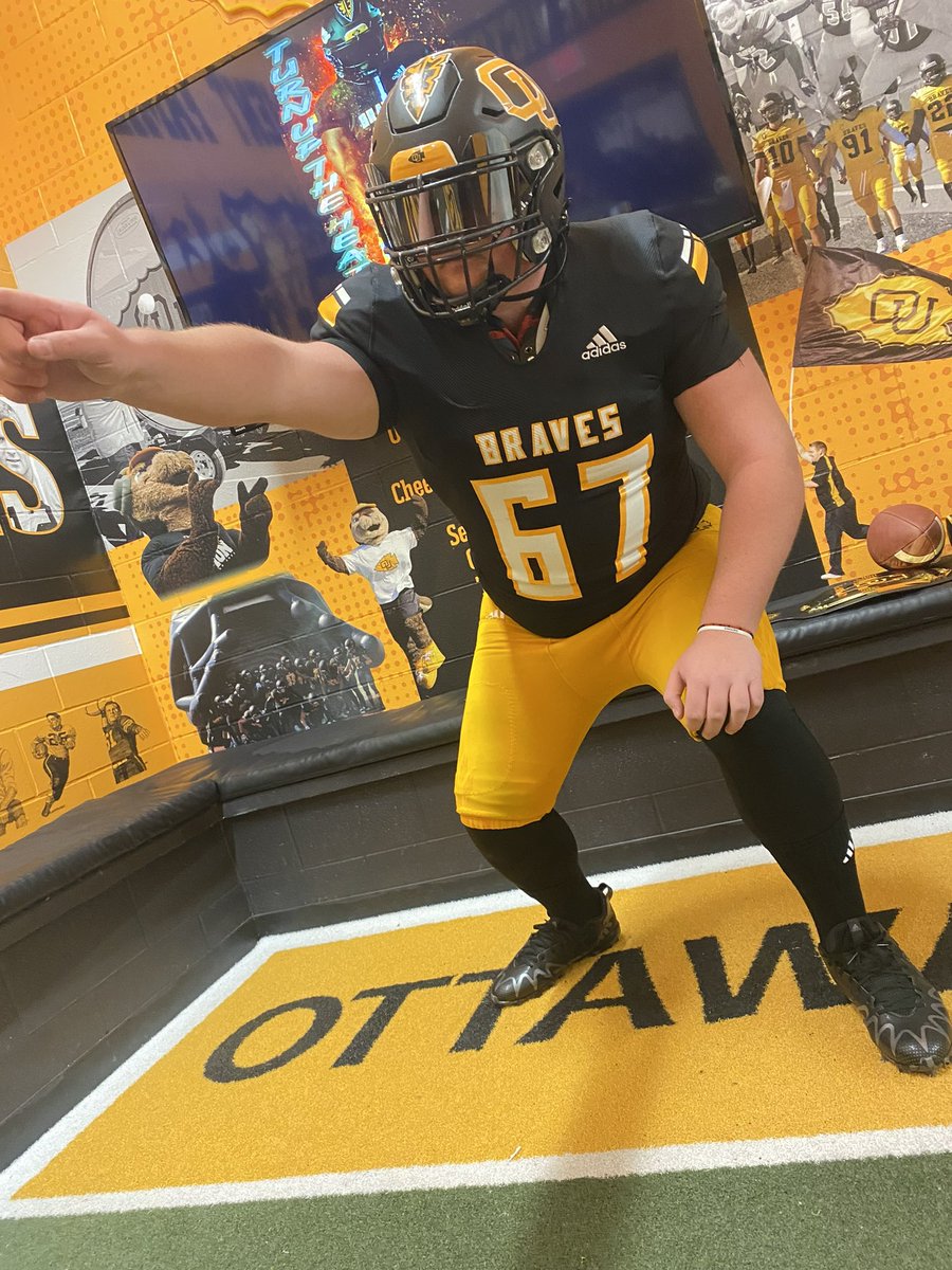 Thank you @CoachNickDavis and @OttawaBravesFB for taking the time to have me on an official visit. I had a great time and can tell great things are happening here! @Coach_CAnderson @coachmudd2 @cavemanfootball @OFFA_Academy @CoachKofe @bcavi68