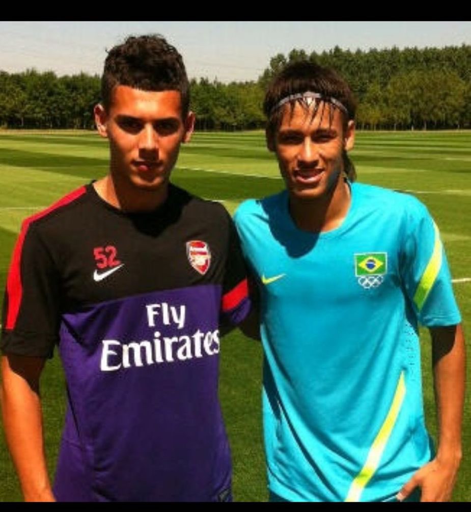 Samir Bihmoutine - <a href="/SamirBihmoutine/">SBihmoutine93🇲🇦</a> - talks about joining Arsenal from the age of 8, and managing to sign a professional contract there. - scoutappreciation4.wordpress.com/2024/01/29/sam… -  He was happy to talk his experience growing up at the Gunners and how it helped make him the player and (cont.)
