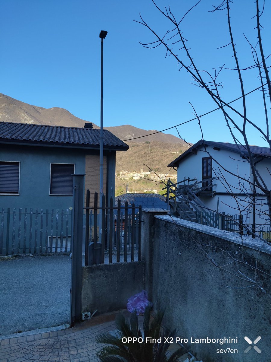 fabrizio_degni's tweet photo. Hello,
here you can see a comparison among generations: #OPPOFindX7Ultra and #OPPOFindX2Pro Automobili Lamborghini, 120x vs 60x.
#camera #zoom https://t.co/GlGArJaxz3