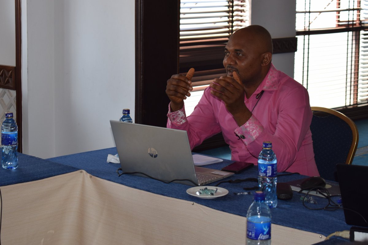 AfyaResearch's tweet photo. Day one of our workshop convened health professionals from Kenya, South Africa, Cameroon and Ghana, fostering collaboration for evidence implementation in Africa. 
@JBIEBHC

 #HealthcareCollaboration #EvidenceImplementation https://t.co/UnAvx3Td9v
