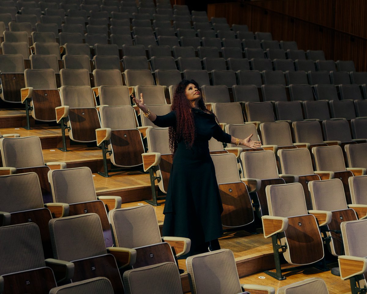 southbankcentre's tweet photo. The iconic Chaka Khan will be the 29th curator of Meltdown Festival! ✨ ‘I'm beyond excited to be a part of this legacy, bringing everyone together, young and old, for a summer celebration like no other.’
📅 #MeltdownFest 2024 | 14 – 23 June 2024
🔗 https://t.co/RbYyKGA9Pr https://t.co/f2GFIPZN1I