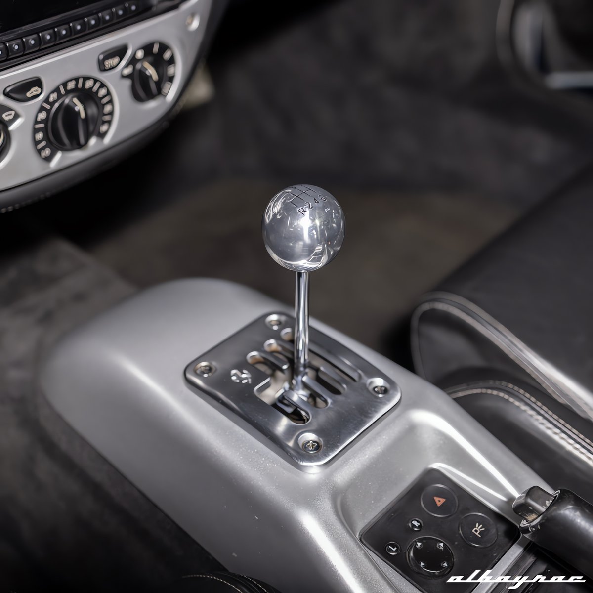 albayrac's tweet photo. Dünyada 670, TR'de tek örneği olan manuel şanzımanlı 360 Spider, stoklarımızda! Detaylar için https://t.co/nPyo01vRLM!
.
#Ferrari #360Spider #Albayrac #TailorMadeAutomobiles https://t.co/Ax9hAWoW3F
