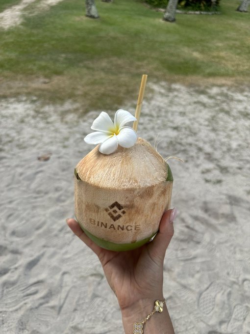 Can I get a GM https://t.co/1v099ARIzD