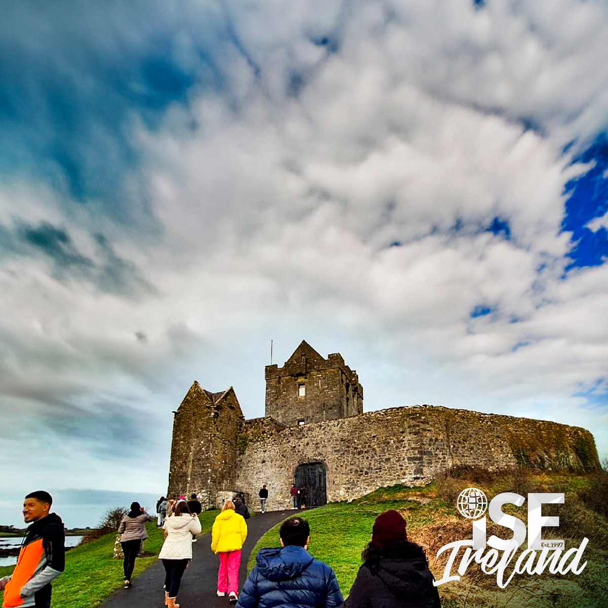 LearnEnglish_IE's tweet image. Thank God we got some good weather for our trip to the West of Ireland on Saturday. We had a memorable day. Thanks to everyone who joined. #cliffsofmoher #dunlucecastle #burren