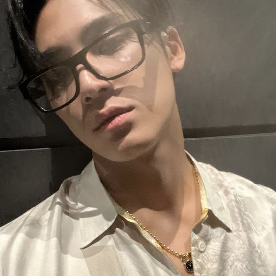 hannieteaa's tweet photo. SPECIAL 12K READERS!
TOILET
Minwon 21+ 🔞

Written in bahasa ⚠️Minor DNI ~
Jorok banget pokoknya, frontal, dirty talk, degrading. https://t.co/6UYoDnboX1