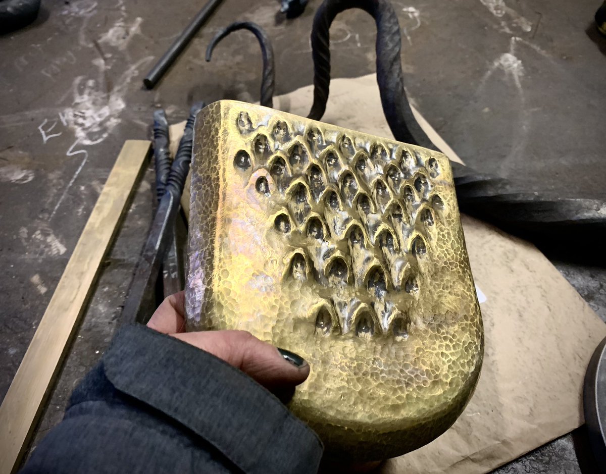 KvBlacksmith's tweet photo. Brrrasss! ✨ ☀️
Playing around with Brass again…
Adding texture & trying to get a warm finish to the colouring.
This commission is nearly done!
Heres a few images of work progress, I think you can probably tell it’s going to be a Companion Set!
#brass #companionset https://t.co/U6CMNqx7kZ