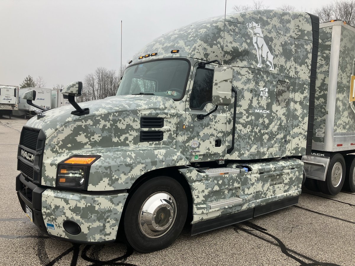 WorkforceHeroes's tweet photo. Check out the Workforce Heroes new truck wrap! 🙌 We are thankful for this 2024 refresh made possible by our leading sponsor, @MackTrucks, and anticipate this new look will bring more visibility of our mission to the public.  

#ThankAVeteran #ThankATrucker #VetsInTrucks https://t.co/BA4DtV0aBe