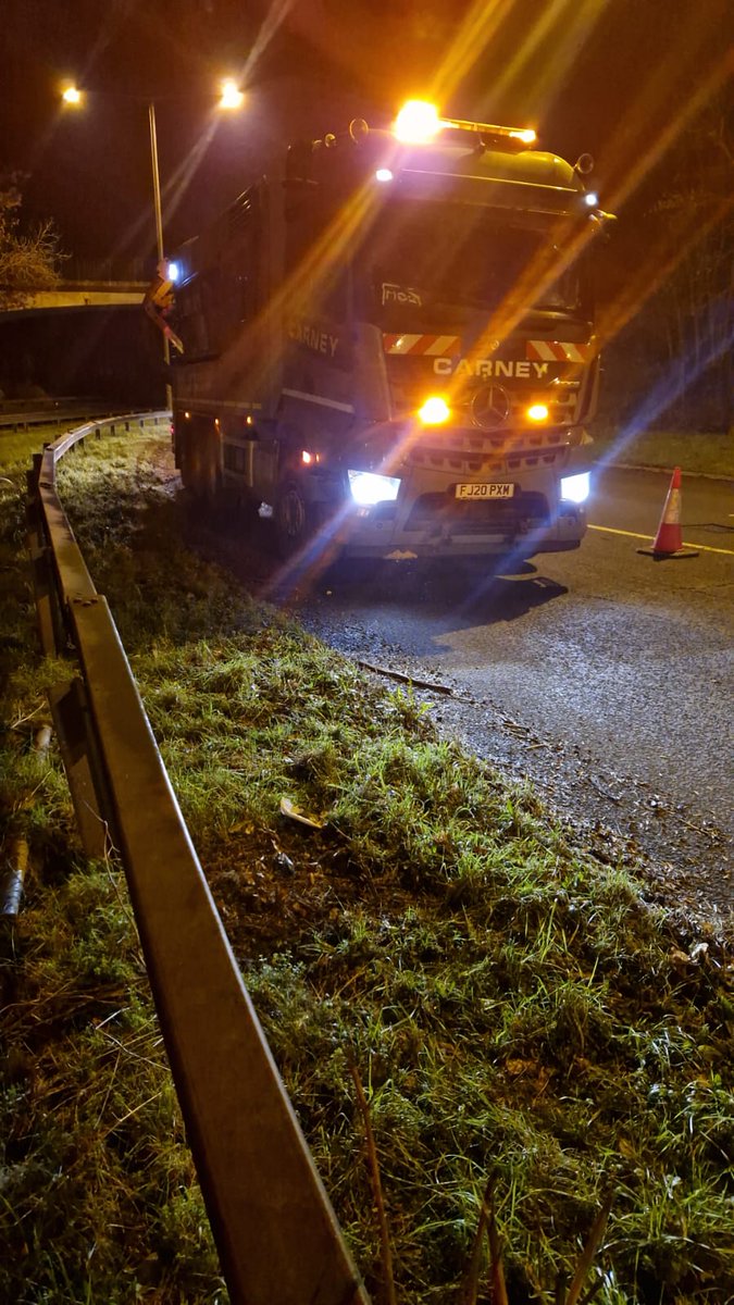 GlosRoads's tweet photo. The first week of the Vehicle Restraint System kicked off last week across #Corinum Avenue & #Zoons Court to fix the damaged barriers that had occurred through RTCs. Some good work photographs of the works attached to show the step by step repair works. https://t.co/LXHZFs7iSf