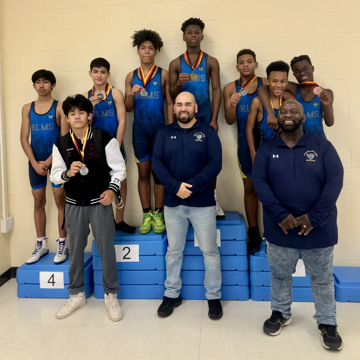 ROUNDLAKEMIDDLE's tweet photo. Congratulations to our Wildcat Wrestlers who competed and placed at the Magee Quad Meet Saturday!
First: Mycol C.
Second: Julian G, Justin C, & Xavion D
Third: Mak’ky T, Deshawn J, & James C
#RLMSPride #RLMSWildcats116 https://t.co/P0g2B2IcLe