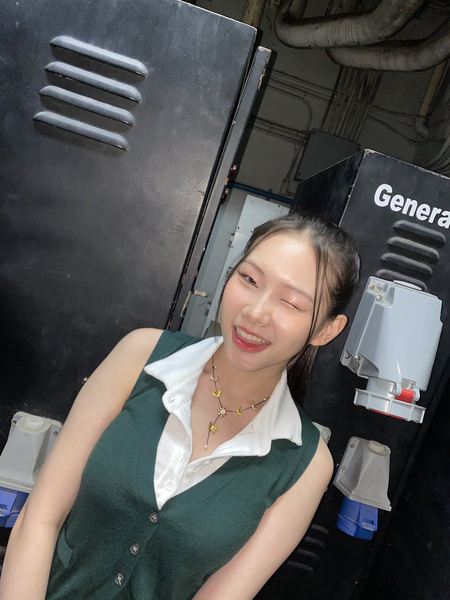 howrufeelingtdy's tweet photo. #หัวท้ายตายก่อน #VENITAth #FeelingVENITA 

ดูกันรึึยังงง🤔💕🐡 https://t.co/UHqFYGJPcP