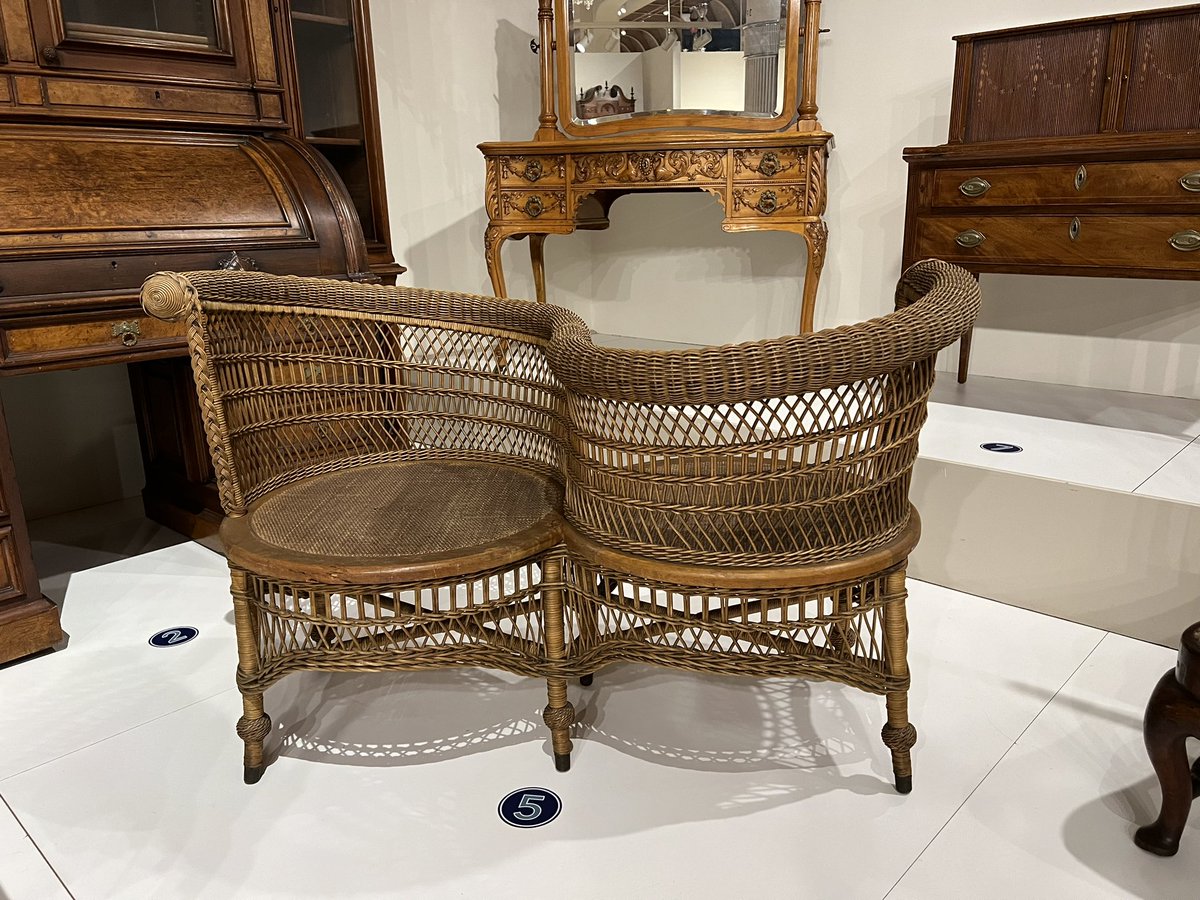 LHendersonReads's tweet image. Practicing the Design Hunt routine at Henry Ford Fully Furnished! So many great ideas 💡 #makercenteredlearning #onetroymedia