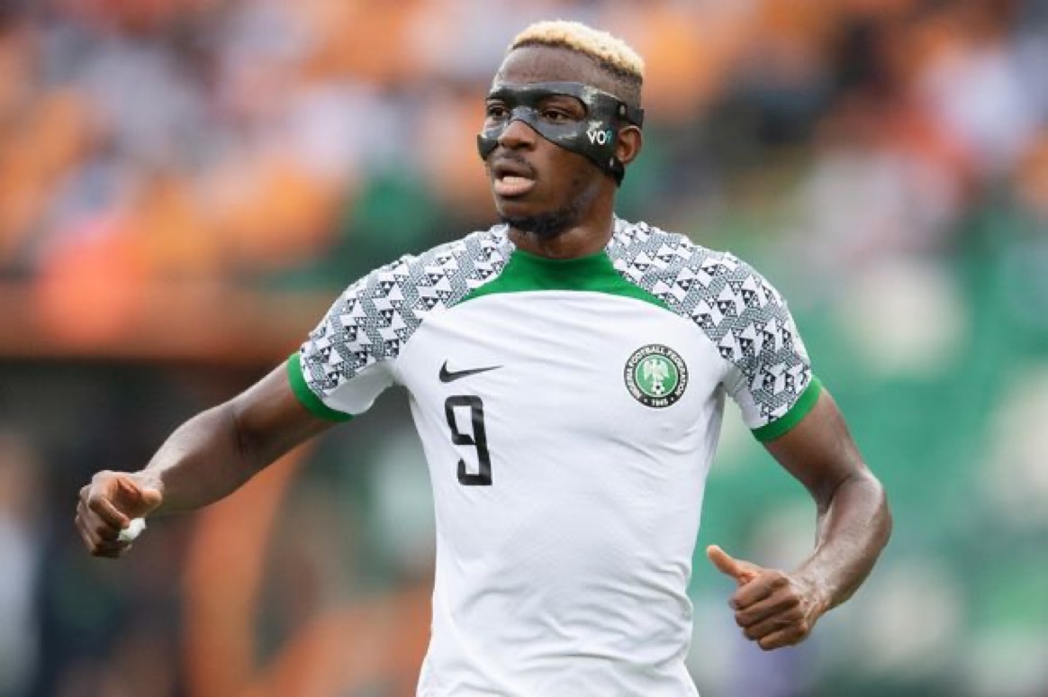 NigeriaStories's tweet photo. CAF Initiates Random Drug Test for Nigerian 🇳🇬 striker Victor Osimhen Following Outstanding Performance Against Cameroon

E shock them 😂🇳🇬🇳🇬 https://t.co/DKYFLN2v72