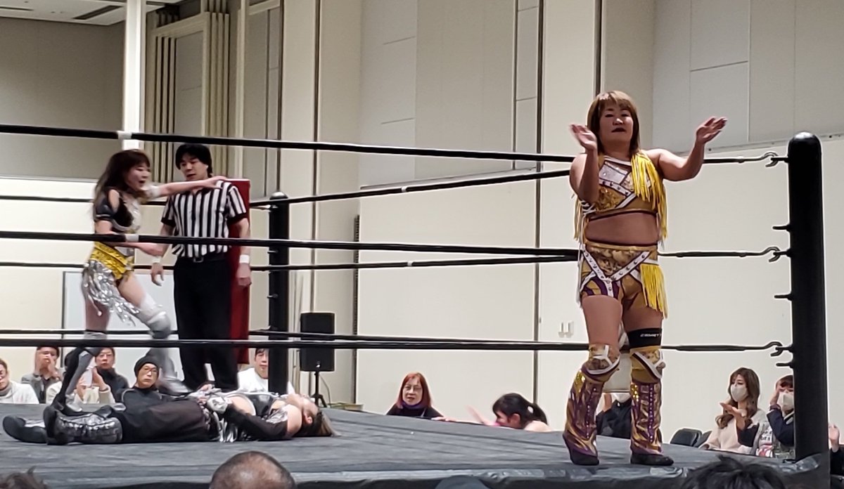 yellowwave0124's tweet photo. 2024/1/28 #ファイヤープロレス
大田区産業プラザPio
永島ハッチ🐝
#永島千佳世
#黄色軍団
#隊長
#Yellowbee https://t.co/6dZC0G7QwQ