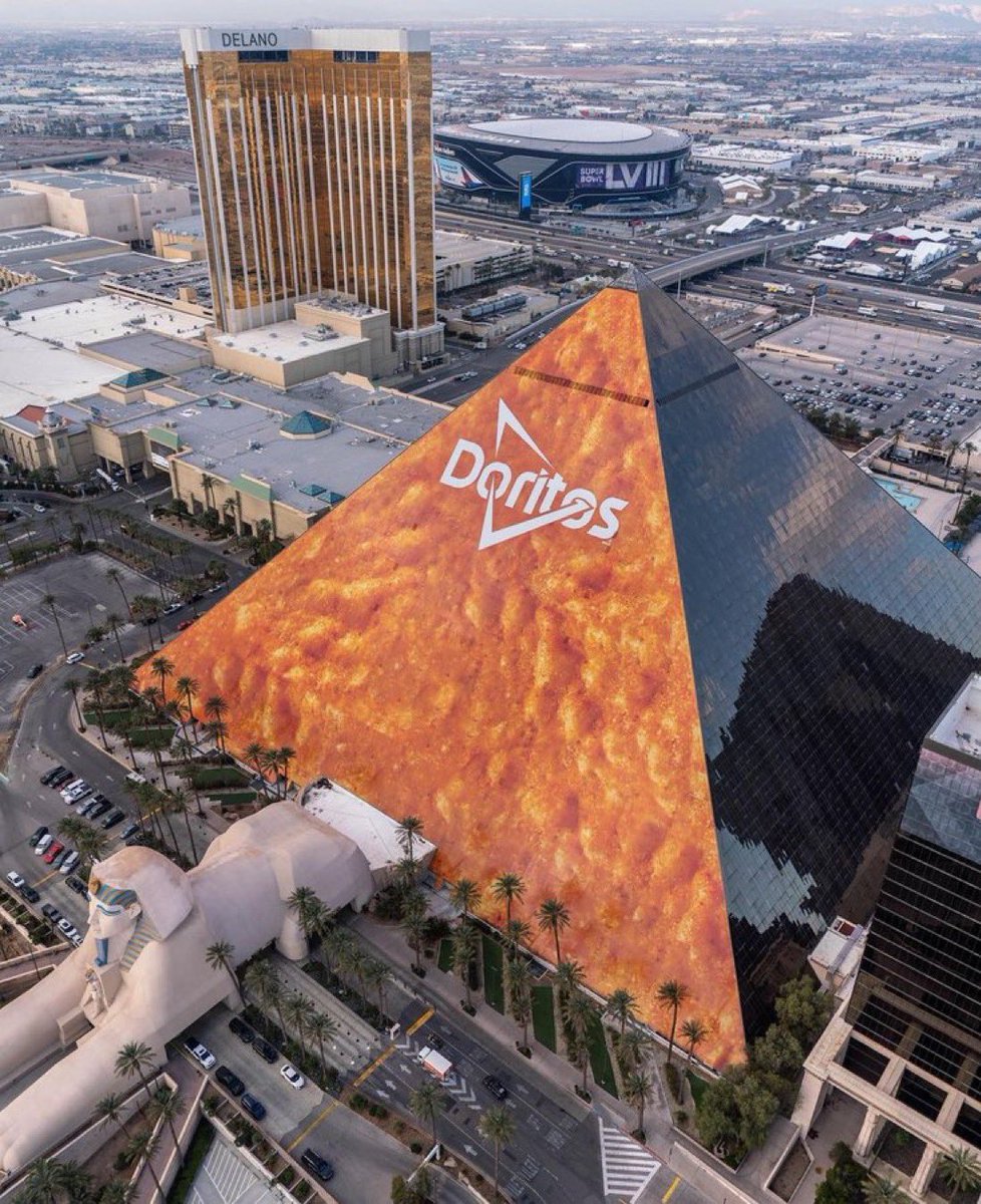 NFL_DovKleiman's tweet photo. The media hotel for the Super Bowl is the Luxor, which will look like a giant Doritos chip for the Super Bowl.

(h/t @ArashMarkazi) https://t.co/CRvzwveLg4