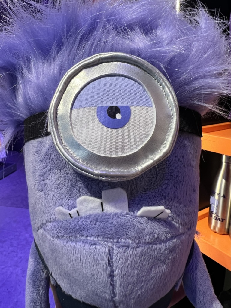 UniversalORL's tweet photo. Us before coffee:                      Us after: https://t.co/koUpBUsELQ