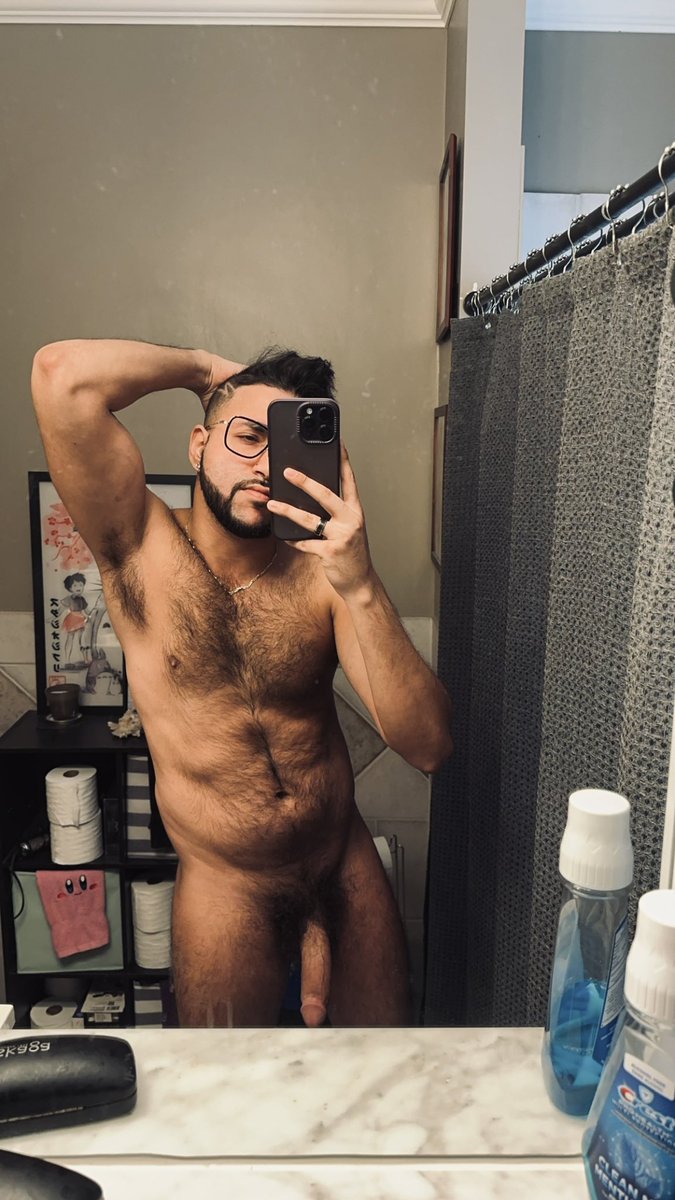 Happy Monday! Need more sleep🥱