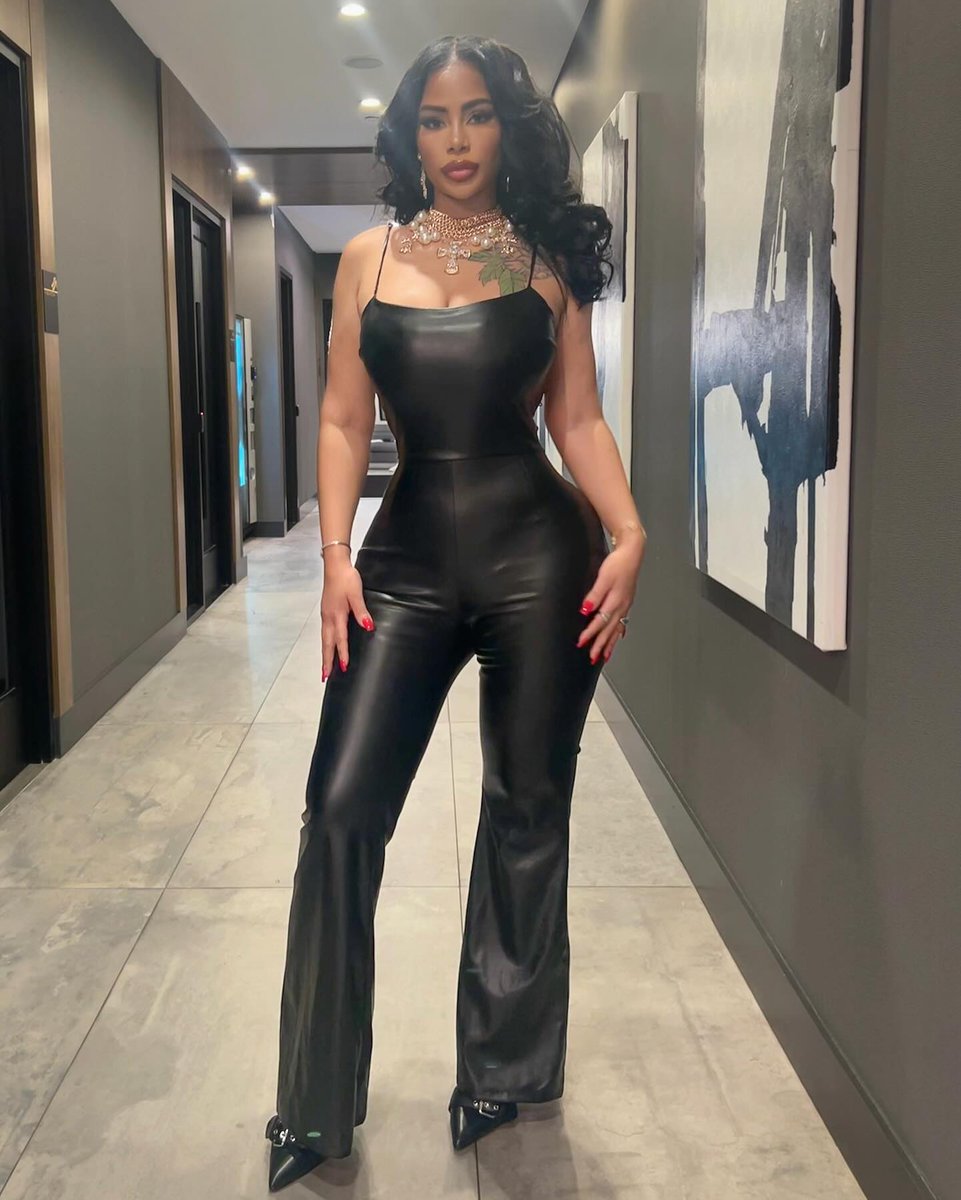 Estrella Katherine tweet media