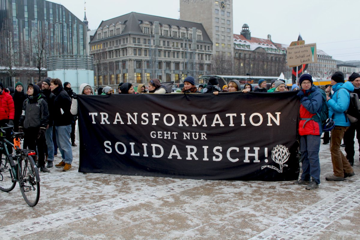 Digitaler Vortrag: Schmetterlinge und Politik. Was haben Schmetterlinge, gesunde Ernährung und Bauernproteste miteinander zu tun? Es gibt viele Gründe, um auf die Politik wütend zu sein, aber zusammen statt gegeneinander. Mit <a href="/GuyPeer3/">Guy Pe'er</a>, 8.2., 20Uhr. anmeldung@vielfaltergarten.de