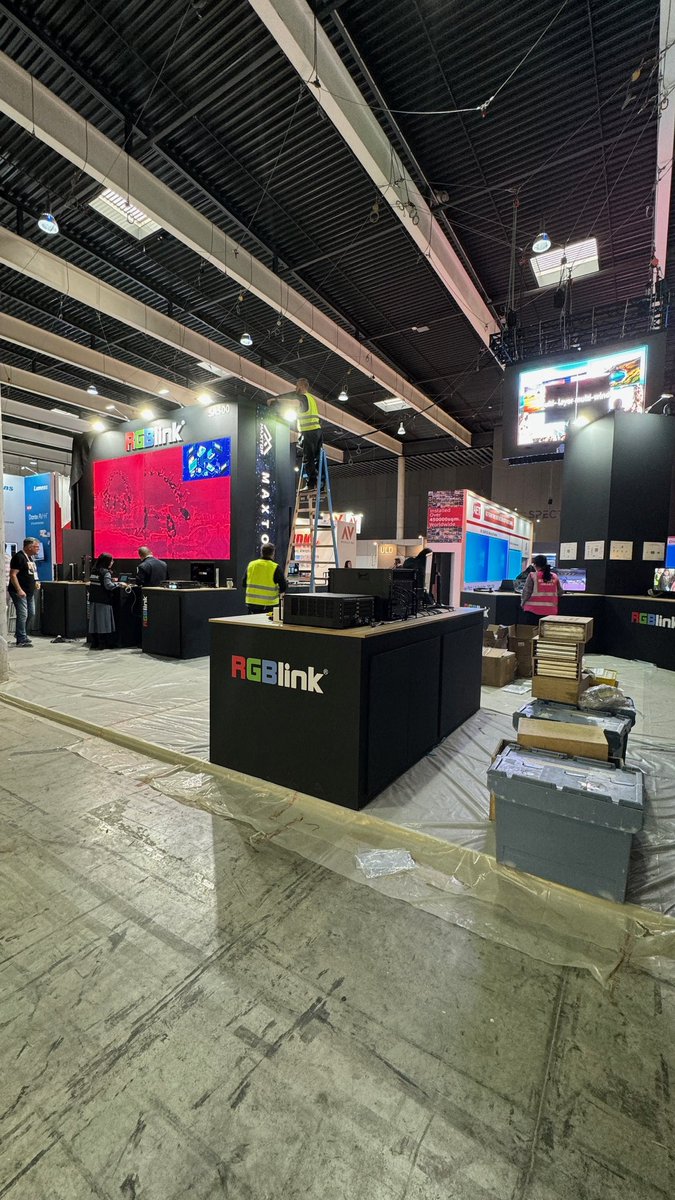 rAVe [PUBS] tweet media