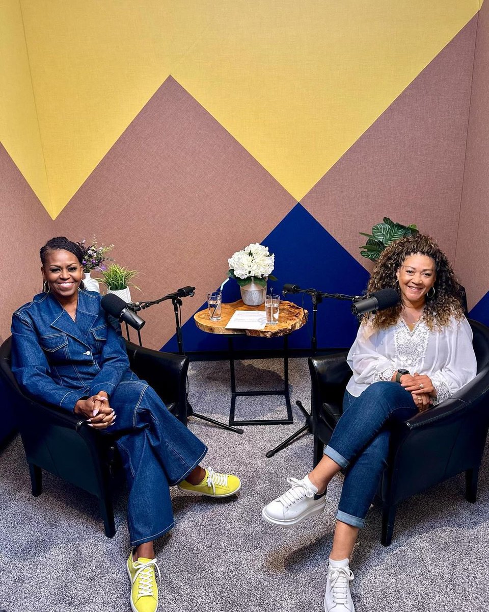 Simon & Schuster tweet media