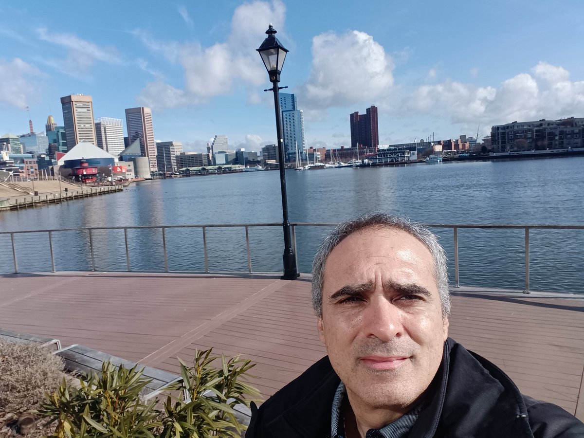 esantapau's tweet photo. Great days at @NIHAging #Baltimore showing the #compubio @ImdeaAlimenta work and discussing many collaborations. Thanks #RafaeldeCabo for the opportunity and interest in our research. https://t.co/e2RT0JzE0T
