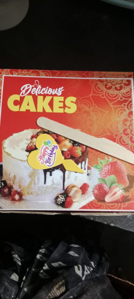 RajputRobin's tweet image. 🚨 Urgent Issue: @zomato   @zomatocare  disappointed with my recent cake order for my niece's birthday. Received the wrong cake &amp;amp; no candle! 🎂 Need assistance ASAP to make her day special. 
Order id    5532997089
   #CustomerService #CakeEmergency